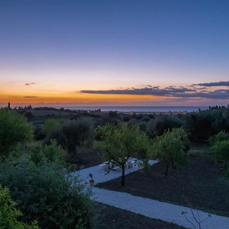 Luccicamare Family-Run Beb Bed and Breakfast Noto Buitenkant foto